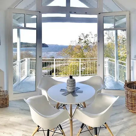 아파트 Moderne Mit Balkon, Meerblick - Ferienresidenz Zwei Boddenfewo 1-5 *