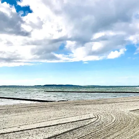 Ferienresidenz Zwei Bodden Ferienwohnung 1-5 Apartament Lietzow