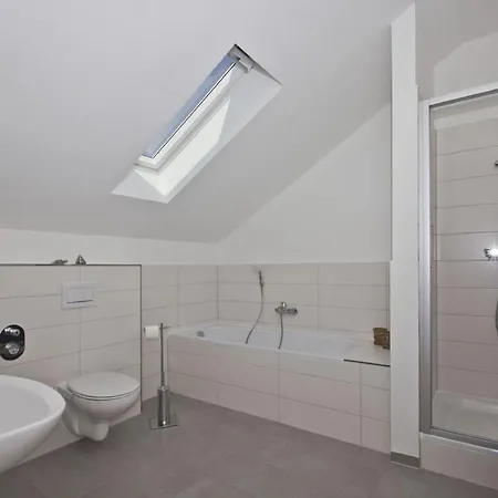 Ferienresidenz Zwei Bodden Ferienwohnung 1-5 * Lietzow